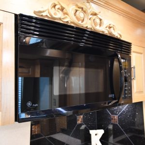 2004prevostroyalexlii_mot072524-11