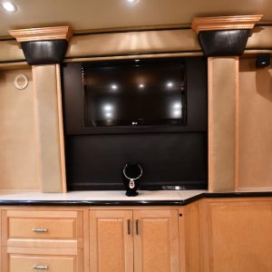 2004prevostroyalexlii_mot072524-21