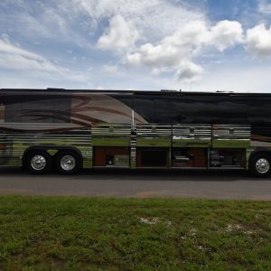 2004prevostroyalexlii_mot072524-60