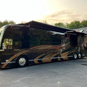 2008prevostmillenniumh_brogan100423-07