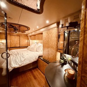 2008prevostmillenniumh_brogan100423-14