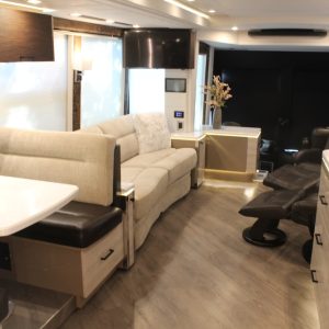 2023prevostemeraldh_transwest1164121925-20